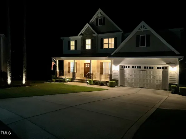 10 Valley Brook Ln, Spring Lake, NC 28390