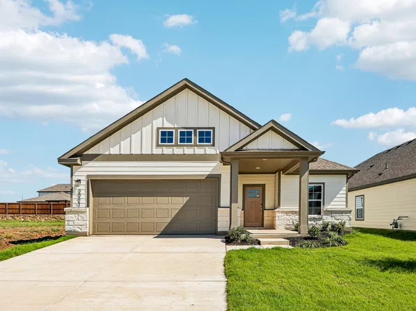 2221 Trailside Dr, Sherman, TX 75092