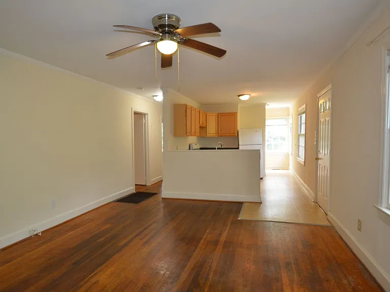 1208 Hillview Rd — Photo 4