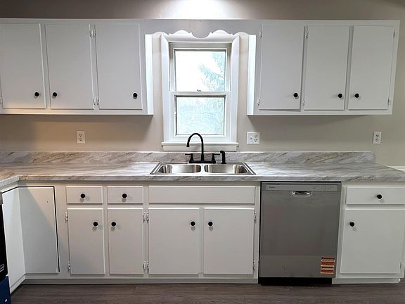 4th image of 501 Whitlock Rd