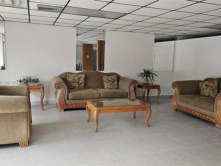 2200 E Hallandale Beach Blvd #709 — Photo 13