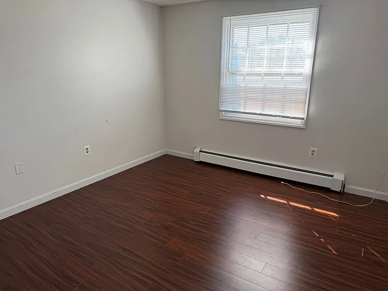 1162 Middle Tpke W #C1 — Photo 9
