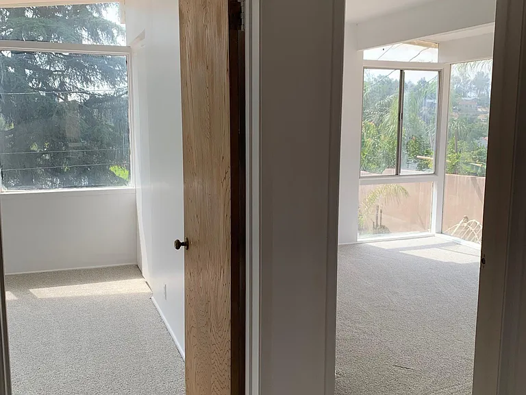 Divider between bedrooms 1 & 2