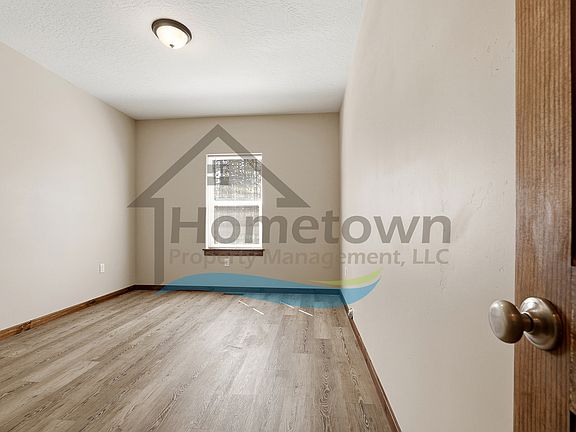3rd image of 461 Shadow Green Rd