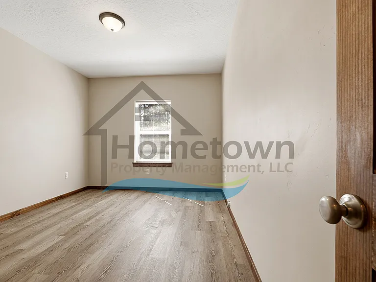 461 Shadow Green Rd — Photo 3