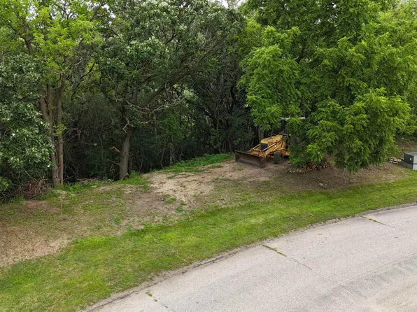 LOT 10/11 N Hillside Row, Edgerton, WI 53534