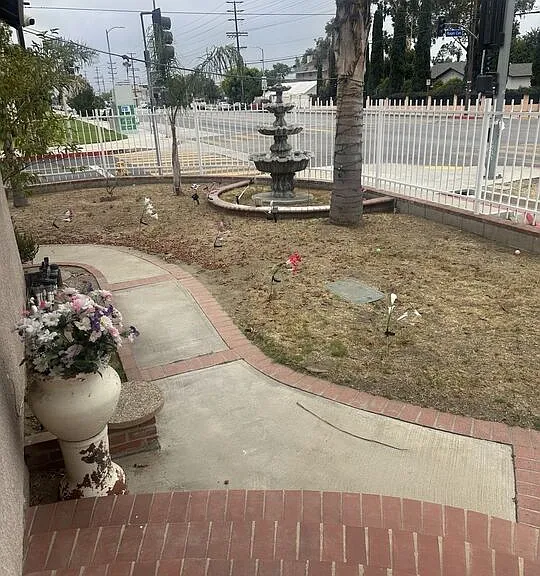9900 Laurel Canyon Blvd — Photo 30