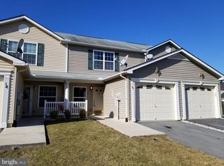 10 Sophie Ln, Bunker Hill, WV 25413