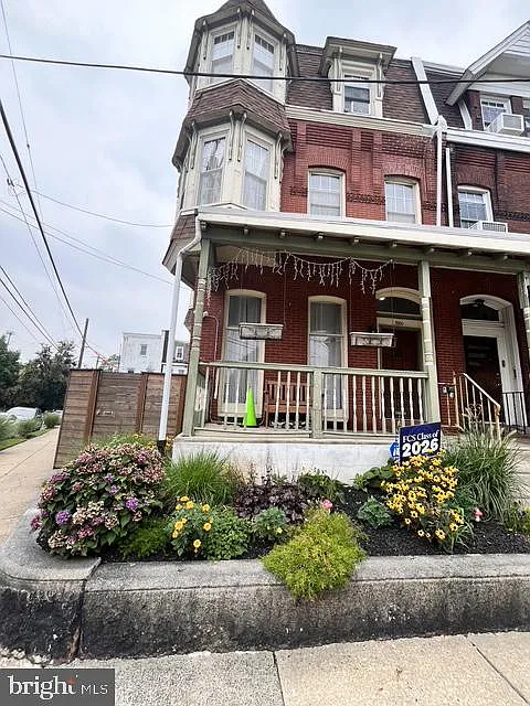 2 bed, 3370 sqft, $1,450 — Photo 2