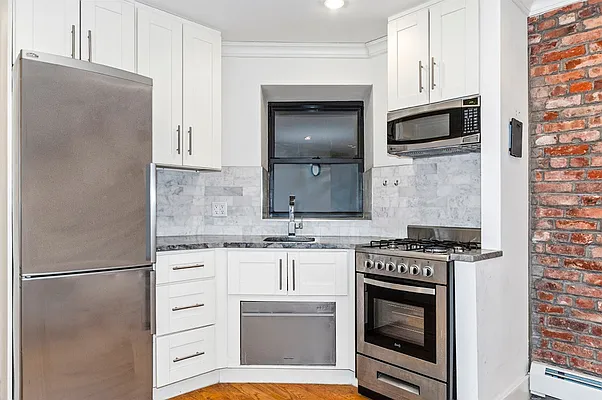 Rented by Compass | media 9