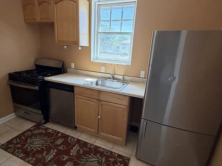 249 Main St #1 — Photo 8