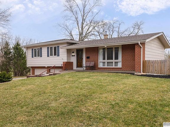 5th image of 9605 Ruggles St