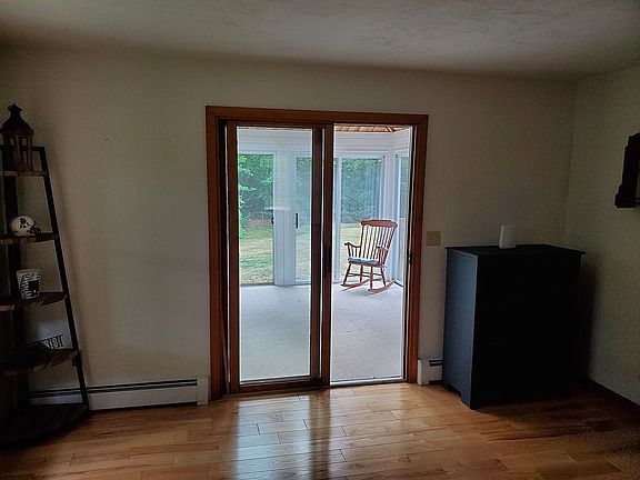 5th image of 4 Cowellside Dr