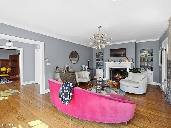 5th image of 501 Fair Oaks Ave
