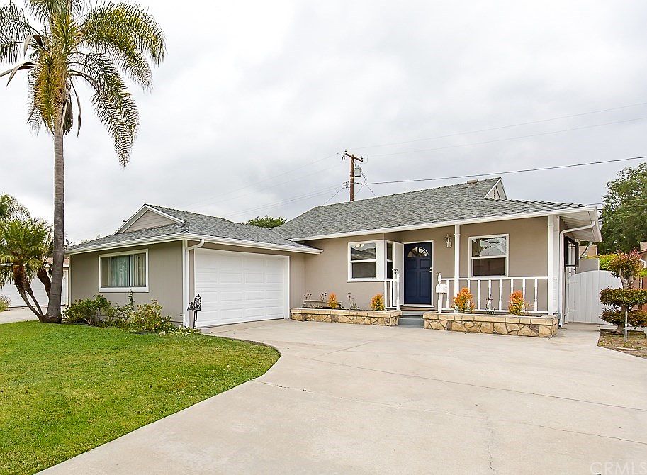 1st image of 15010 Cordary Ave