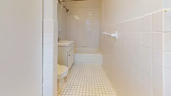 Rented by Bond New York | media 9