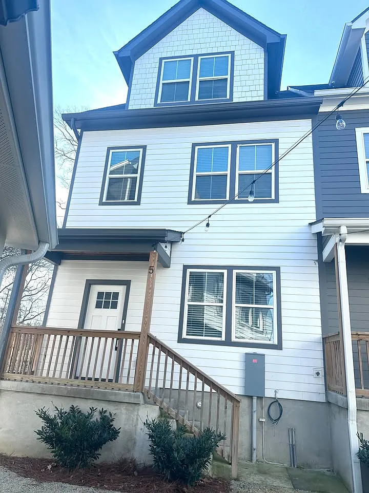 200 Raymond St. — Photo 3