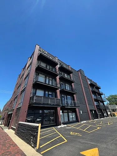 2725 Thatcher Ave #503 Photo 1