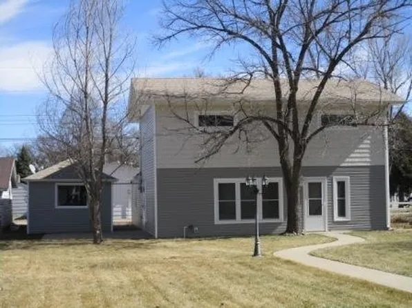 611 S Cedar St, Yuma, CO 80759