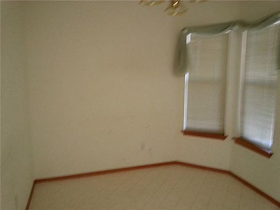 4th image of 5006 Round Rock Dr