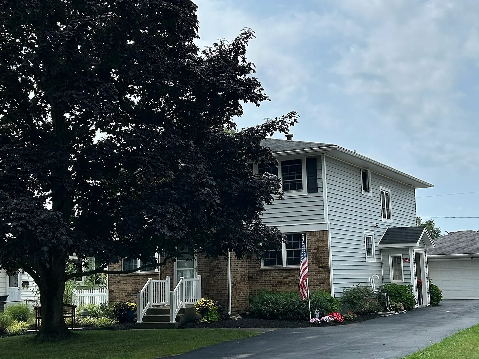 3 bed, 1100 sqft, $1,525 — Photo 1