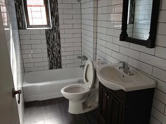 Rented by Premier Metro Realty Corp | media 15