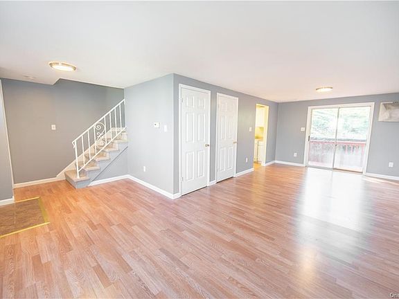 3rd image of 23 Estate Dr