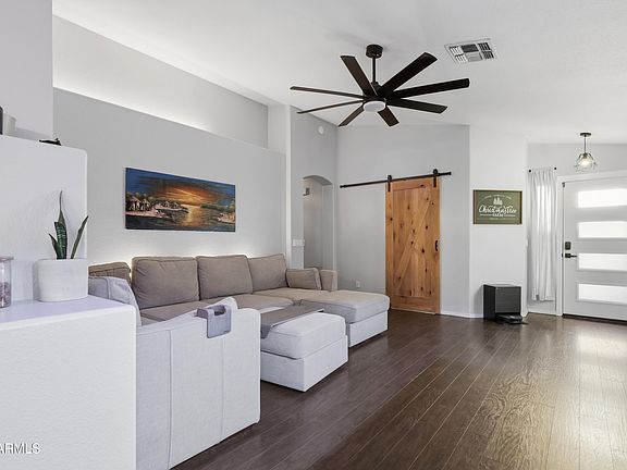 4th image of 661 N JOSHUA TREE Lane