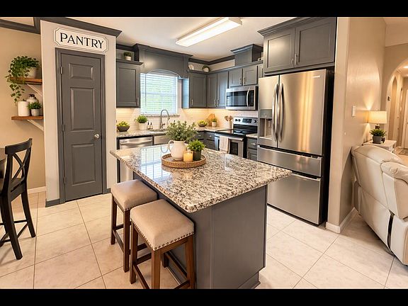 3rd image of 3910 Cloudbluff Ln