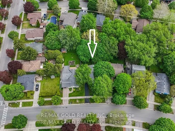 1588 Aldersbrook Rd, London, ON N6G 2Z3