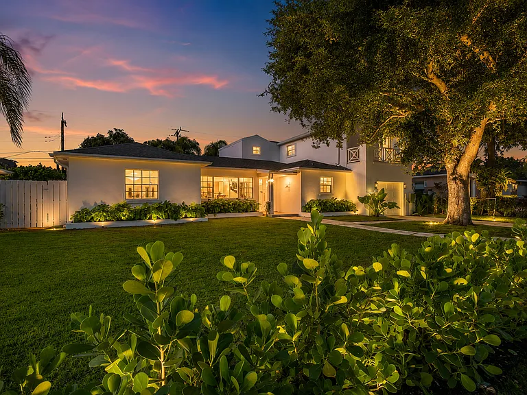 240 Santa Lucia Dr — Photo 36