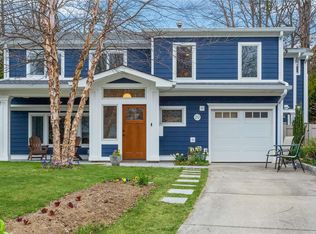 29 Anchorage Rd, Port Washington, NY 11050