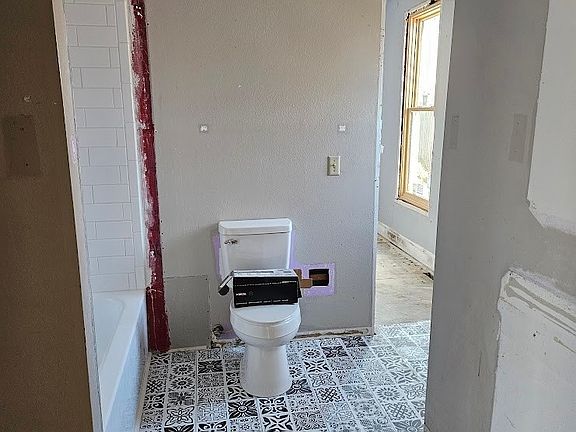3rd image of 1245 Cook Ave