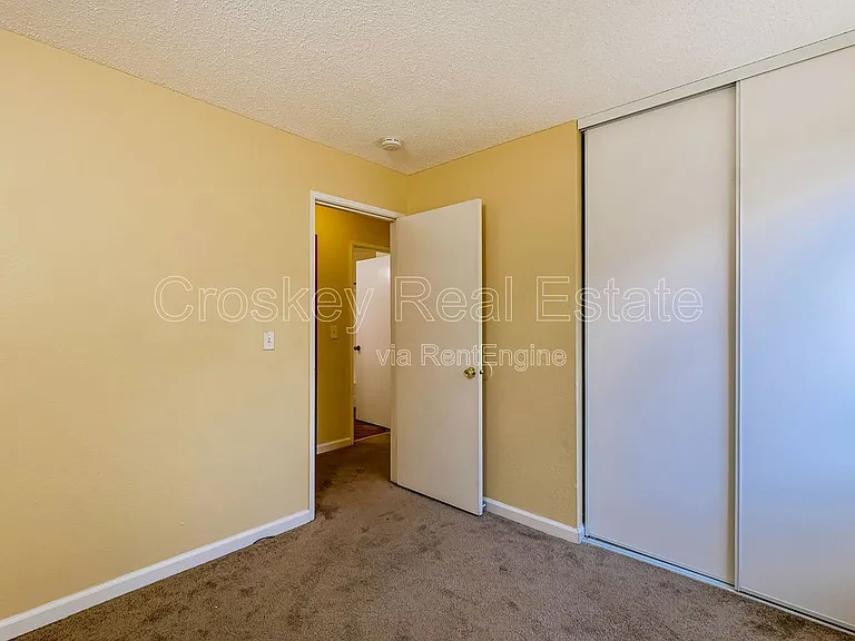 3724 Gladstone Dr — Photo 9