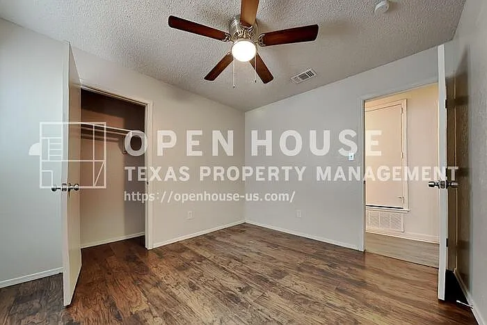 5317 Windy Meadow Dr — Photo 11