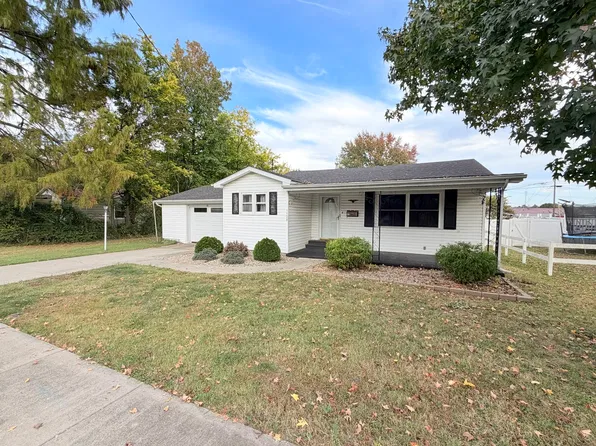 1120 S Jackson St, Harrisburg, IL 62946