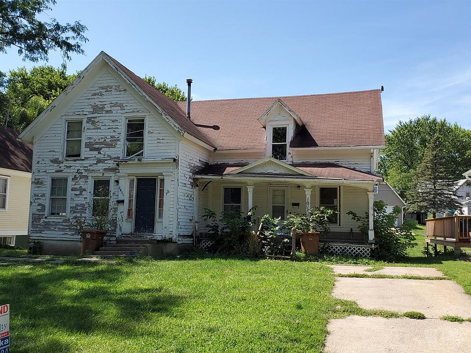 2nd image of 1013 Fairfield St