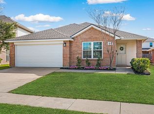 8136 Fleetwing Trl, Fort Worth, TX 76131