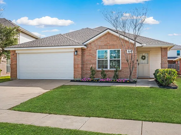 8136 Fleetwing Trl, Fort Worth, TX 76131