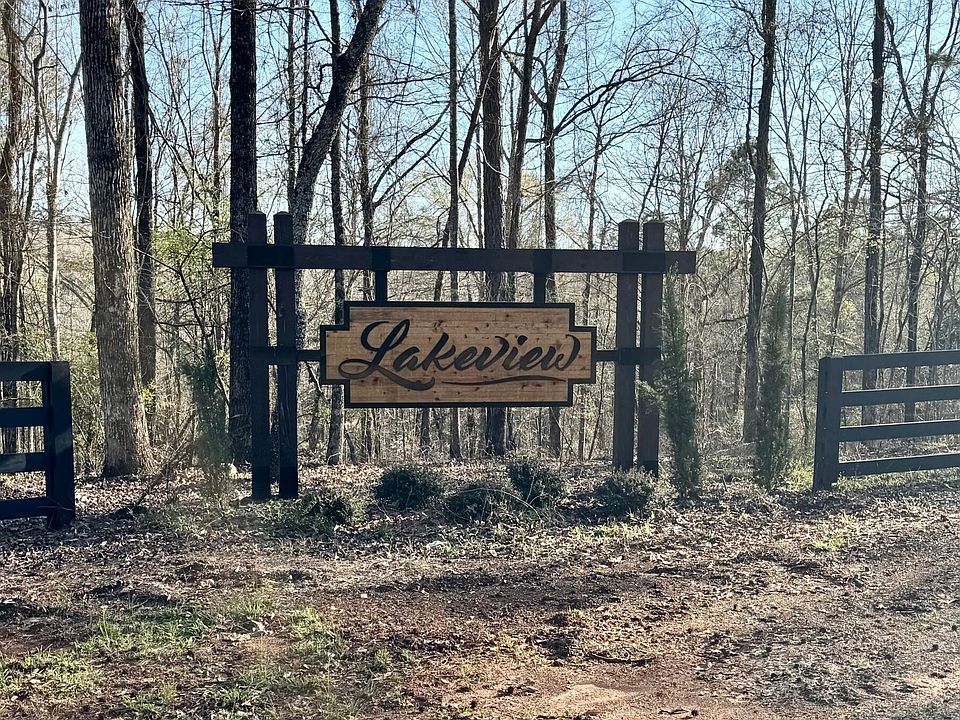 1st image of 41 Lakeview Dr #S/d