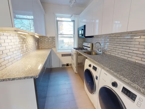 1620 Avenue I image 1 of 10