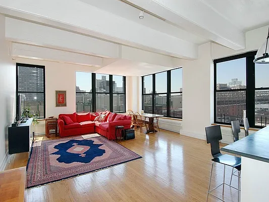 Sold by Sotheby's International Realty | media 7