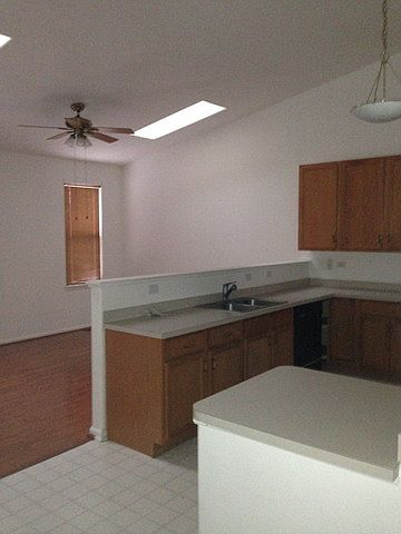 2nd image of 32518 Millstone Cir #1