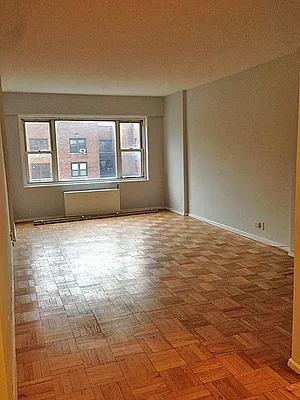 Rented by Corcoran | media 27