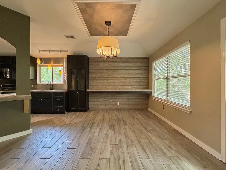 12518 Zeller Ln — Photo 9