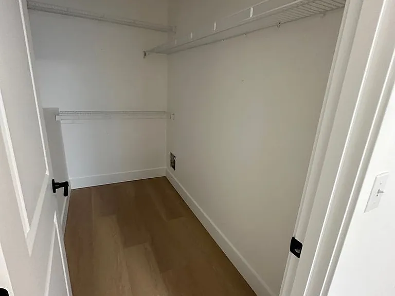 7915 Chehalis Dr — Photo 17