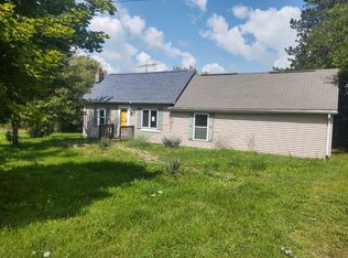 8915 Peck Rd, Marlette, MI 48453