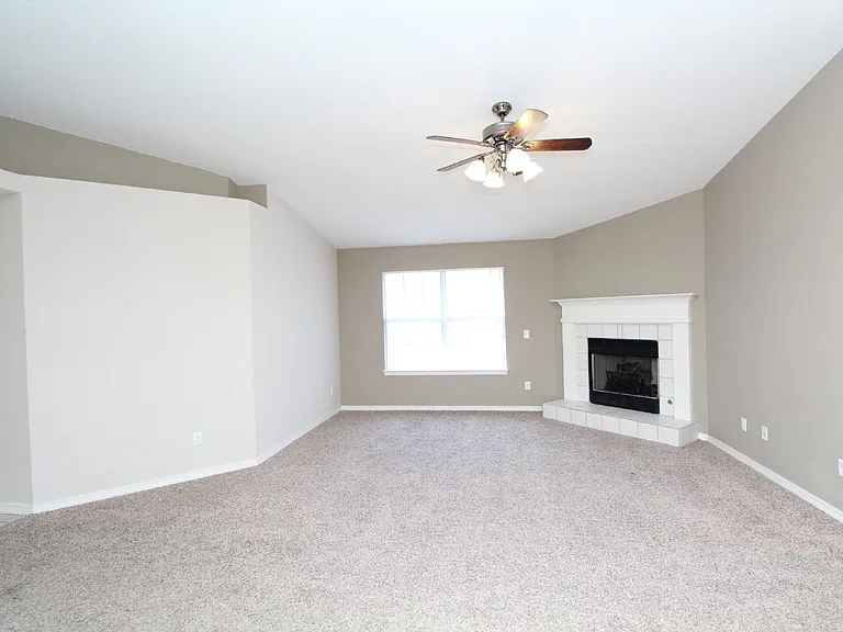 7908 Cayenne Way — Photo 3