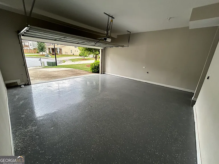 2940 Furlong Ct — Photo 33