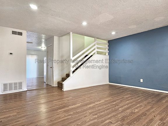 5th image of 1707 Beaumont St